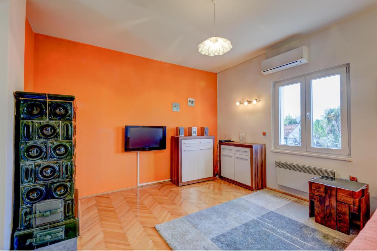 The Consists Of Two Bedrooms, A Bathroom, A Kitchen And A Living Appartement *